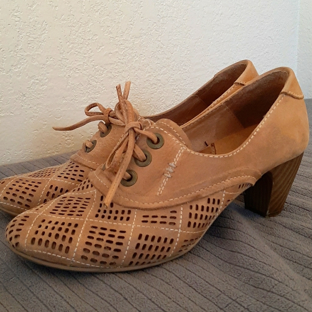 Vintage heels